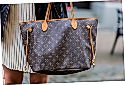 louis vuitton speedy vs gucci boston bag|9 best alternatives you can buy instead of the Louis Vuitton Speedy.